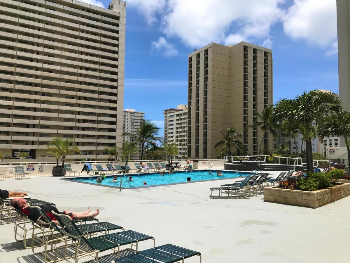 Ferienwohnung Waikiki Banyan Ocean View Oasis With Free Parking! Honolulu Exterior foto